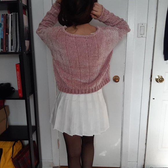 soft pink cropped cableknit sweater - Picture 3 of 4